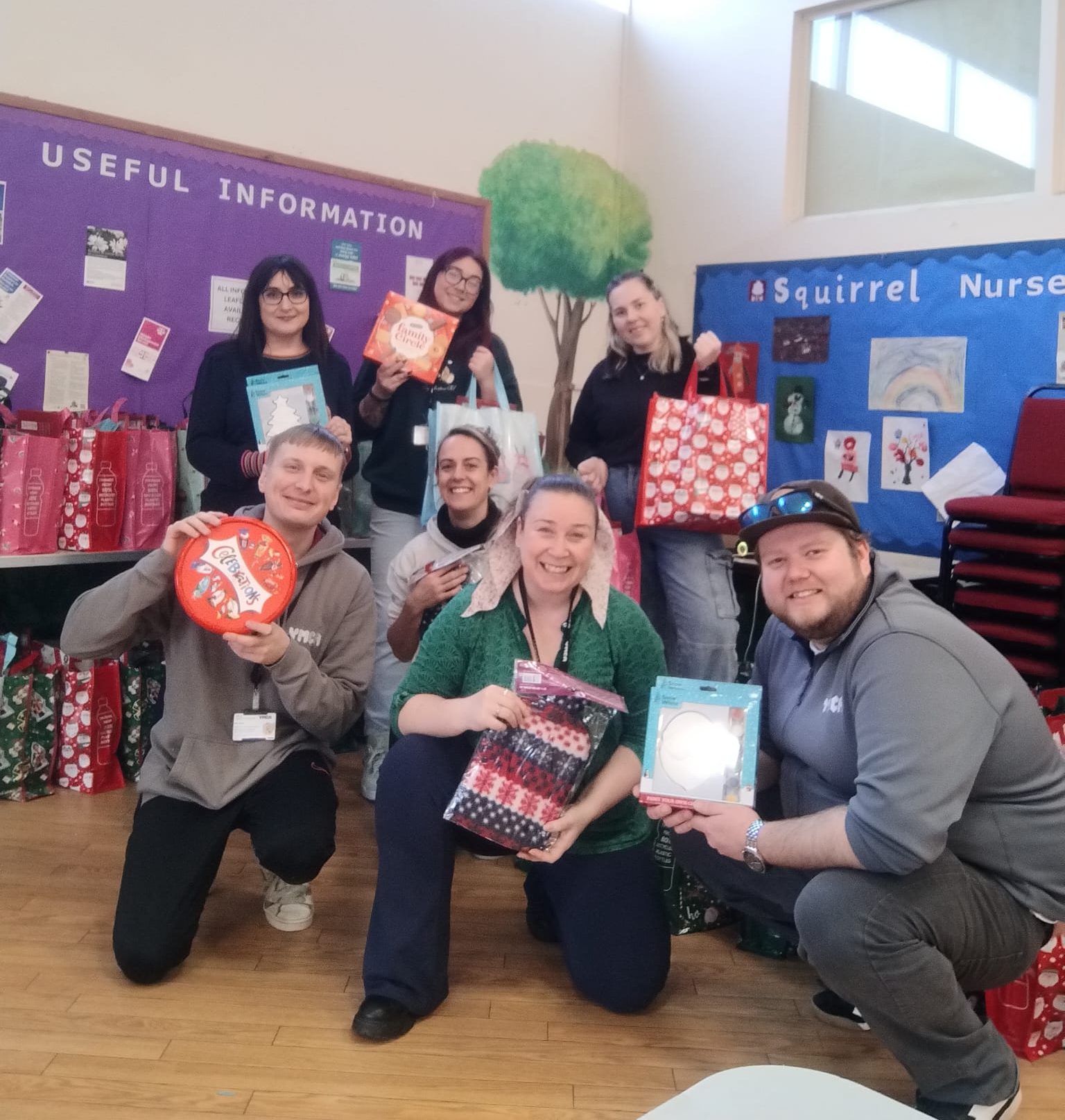 Real Lives – Christmas Hampers
